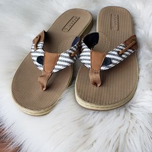 Womans Sperry Top Sider size 9 Flip Flop